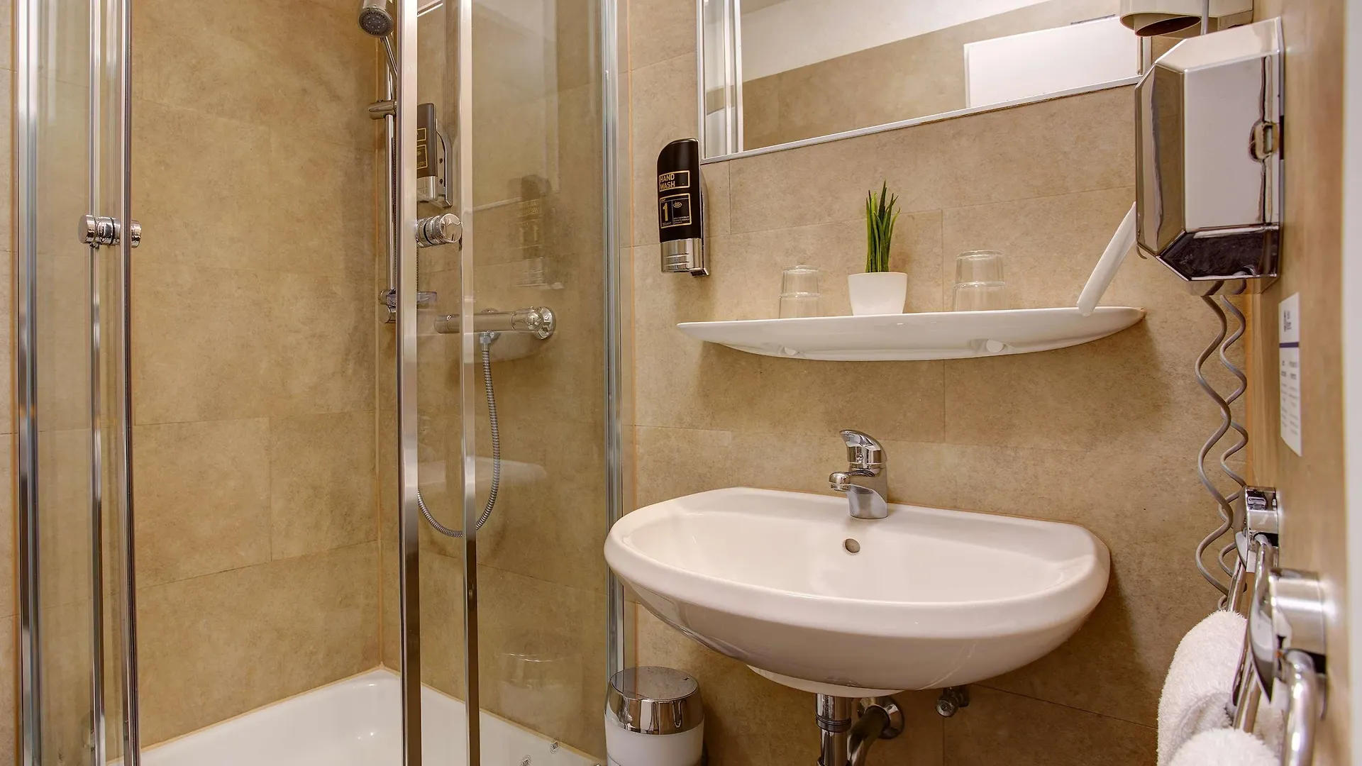 Sure Hotel By Best Western Ambassador Duesseldorf  Dusseldorf