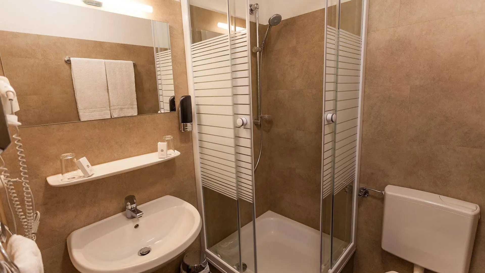 Sure Hotel By Best Western Ambassador Duesseldorf