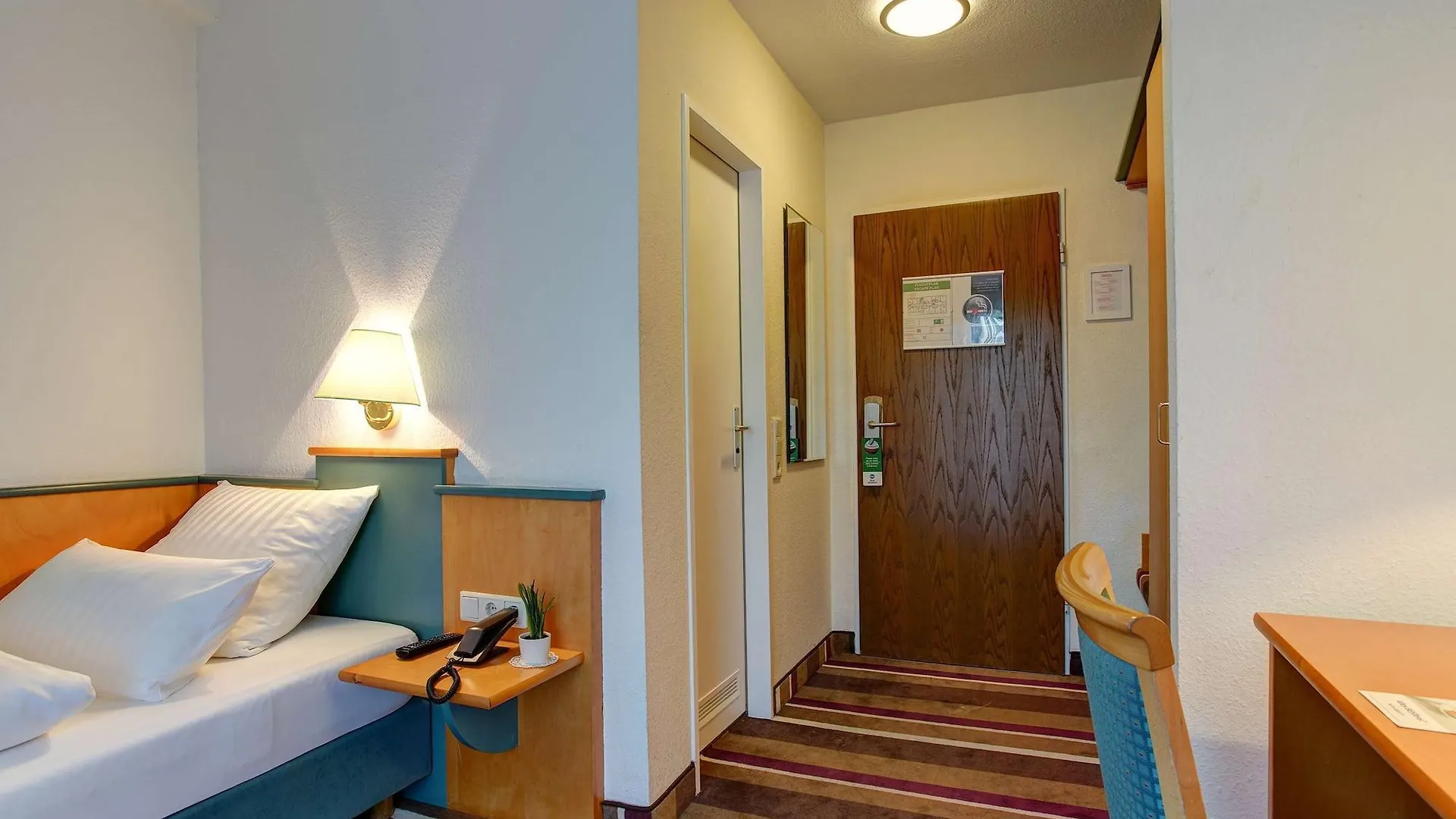 Sure Hotel By Best Western Ambassador Duesseldorf Niemcy